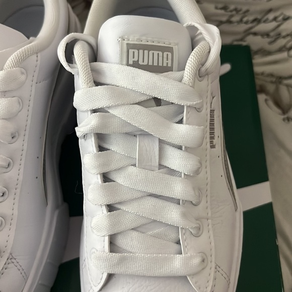 Puma Sneakers​ - Picture 6 of 8